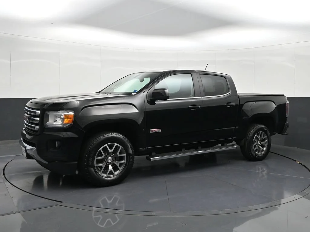 2016 GMC Canyon 4WD SLE 4WD photo