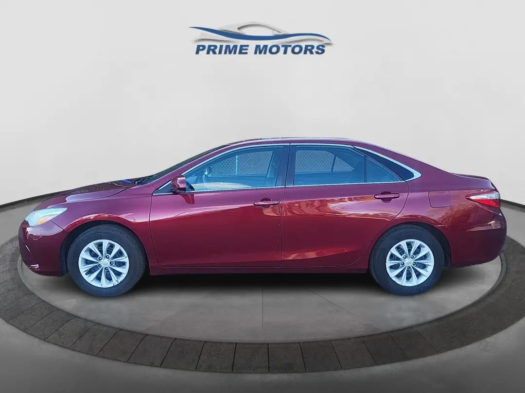 2017 Toyota Camry LE FWD photo