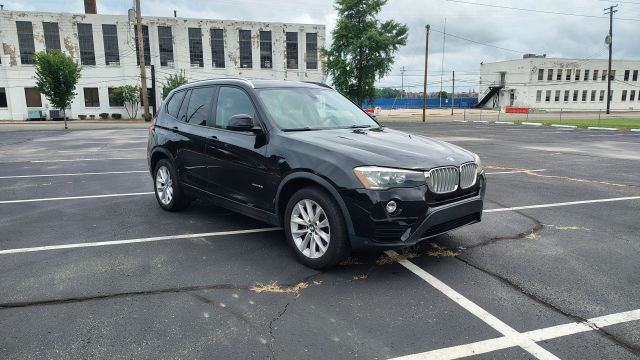 2017 BMW X3 xDrive28i AWD photo