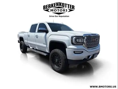 2017 GMC Sierra 1500 Denali 4WD photo