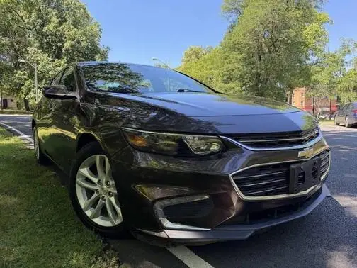 2016 Chevrolet Malibu LT FWD photo