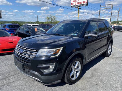 2017 Ford Explorer XLT 4WD photo