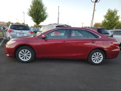 2017 Toyota Camry LE FWD photo