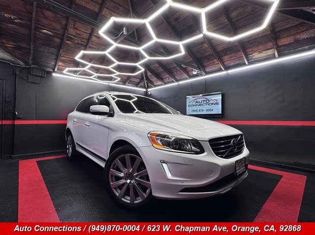 2017 Volvo XC60 Inscription FWD photo