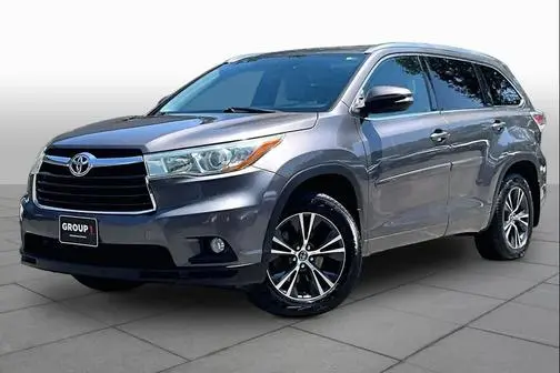 2016 Toyota Highlander XLE AWD photo