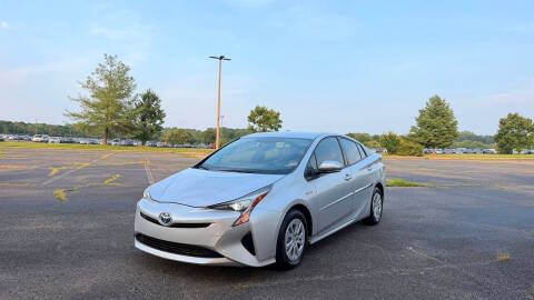 2016 Toyota Prius Two FWD photo