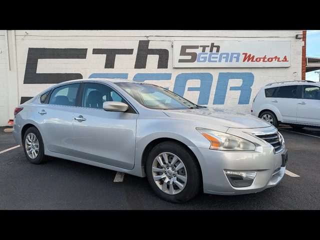 2015 Nissan Altima 2.5 FWD photo