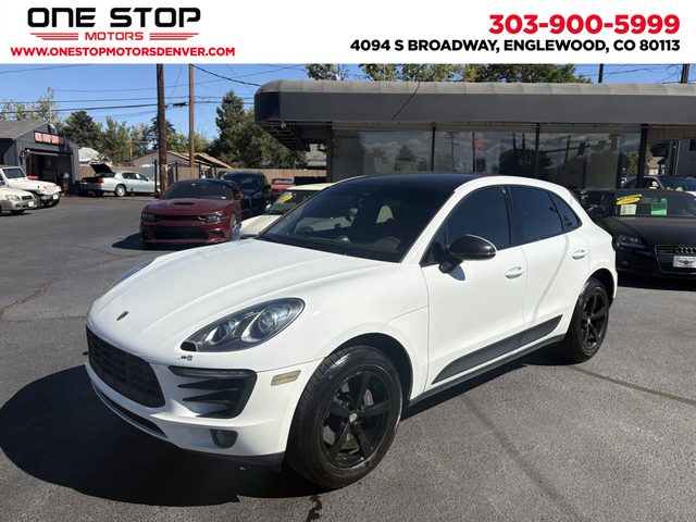 2017 Porsche Macan AWD photo