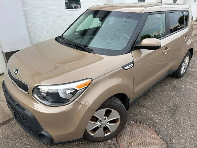 2016 Kia Soul Base FWD photo