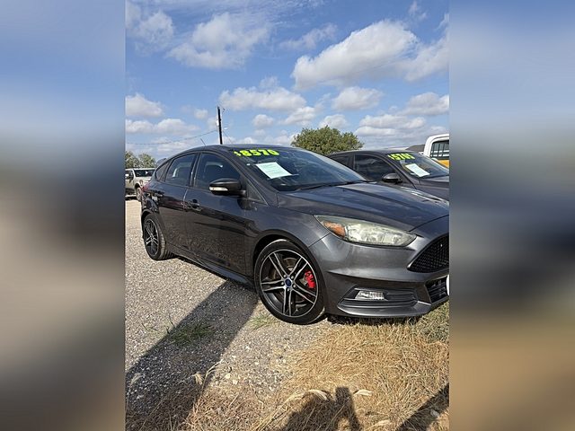 2016 Ford Focus ST FWD photo