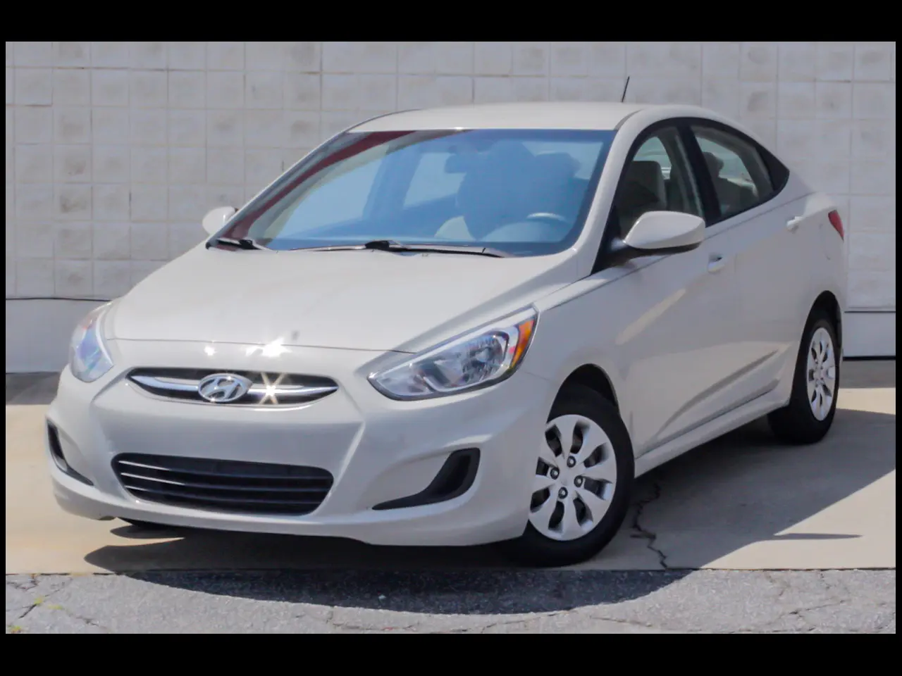 2016 Hyundai Accent SE FWD photo