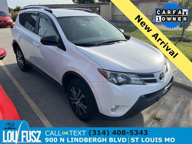 2015 Toyota RAV4 LE AWD photo