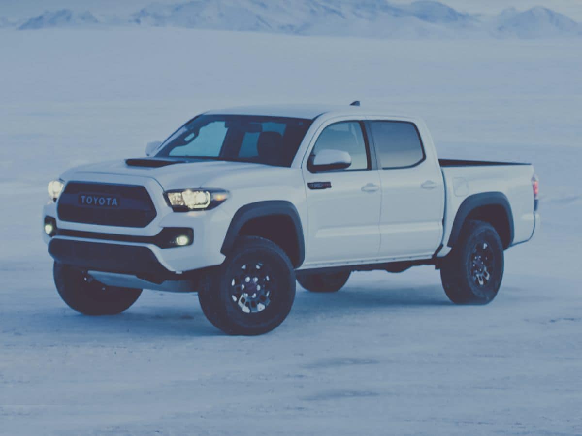 2017 Toyota Tacoma SR 4WD photo