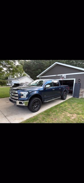 2016 Ford F-150 LARIAT 4WD photo