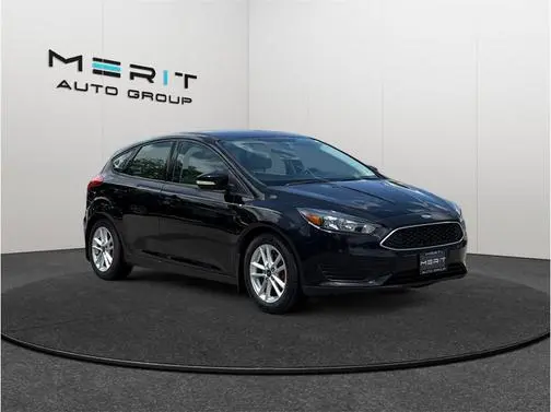 2016 Ford Focus SE FWD photo