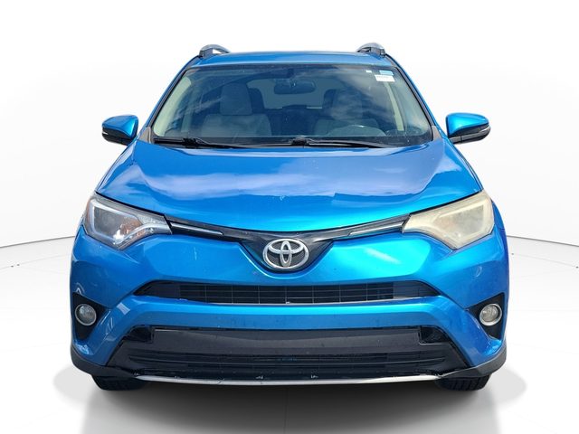 2016 Toyota RAV4 XLE FWD photo