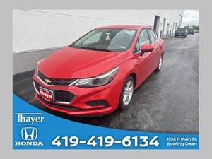 2017 Chevrolet Cruze LT FWD photo