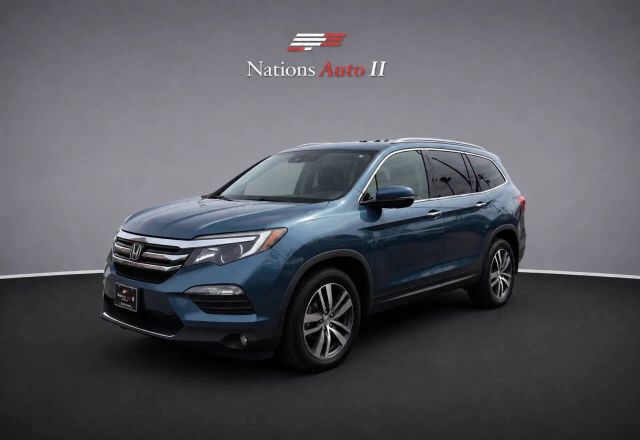 2016 Honda Pilot Touring AWD photo