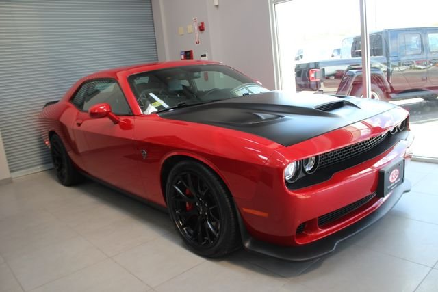2016 Dodge Challenger SRT Hellcat RWD photo