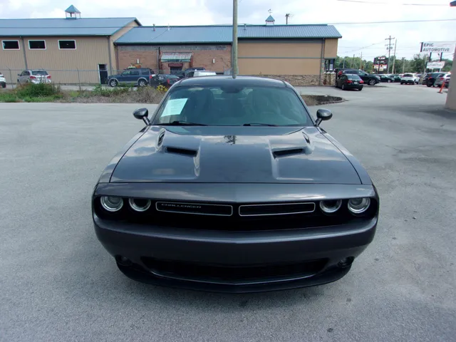 2016 Dodge Challenger SXT Plus RWD photo