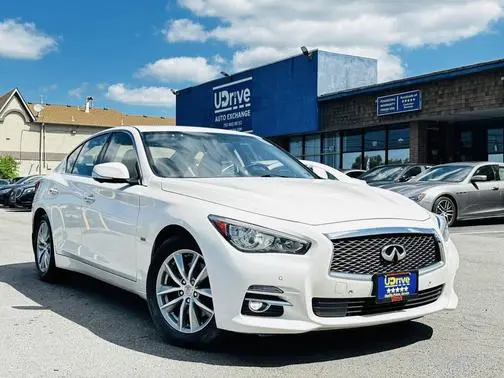 2016 Infiniti Q50 3.0t Premium AWD photo
