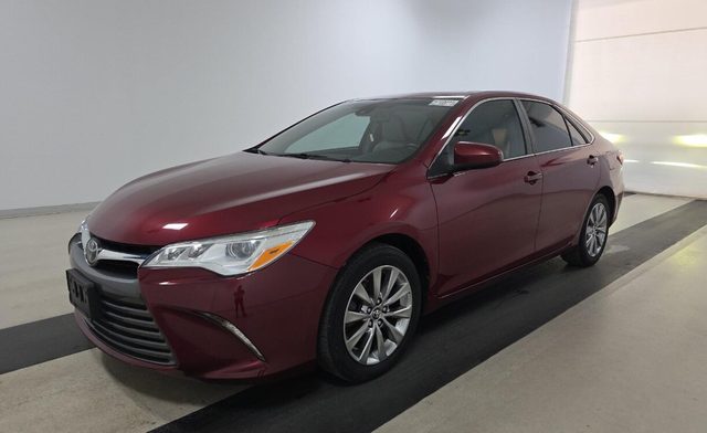 2017 Toyota Camry XLE V6 FWD photo