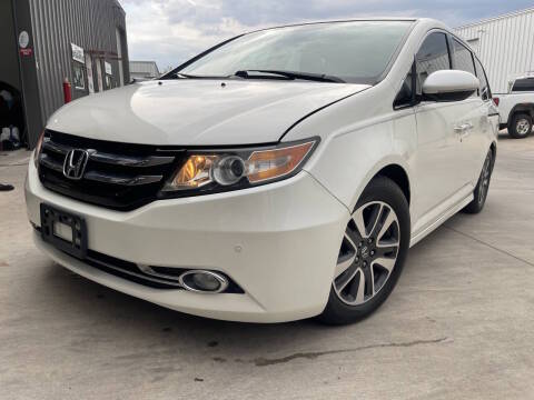 2016 Honda Odyssey Touring FWD photo