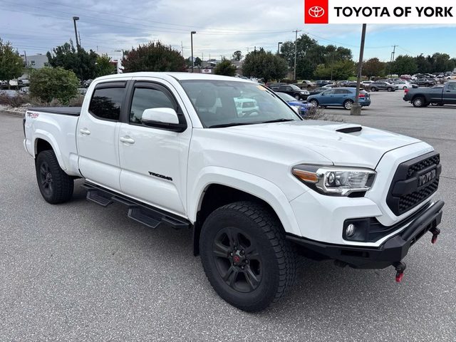 2017 Toyota Tacoma TRD Sport 4WD photo