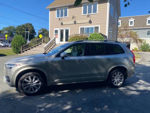 2016 Volvo XC90 T6 Momentum AWD photo