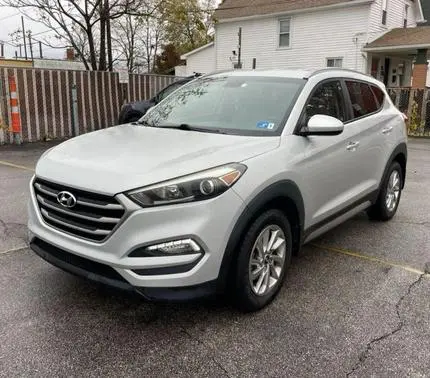 2017 Hyundai Tucson SE AWD photo