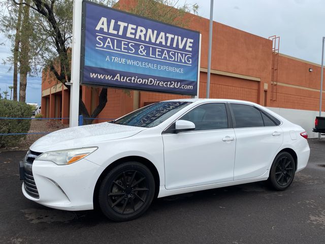 2015 Toyota Camry LE FWD photo