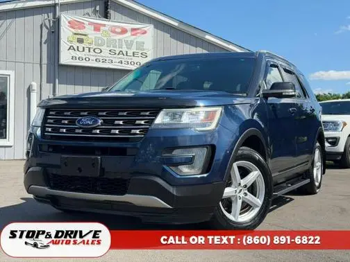 2017 Ford Explorer XLT 4WD photo