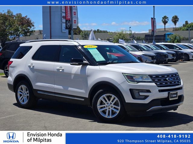 2017 Ford Explorer XLT FWD photo