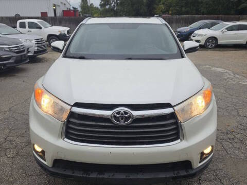 2016 Toyota Highlander XLE AWD photo