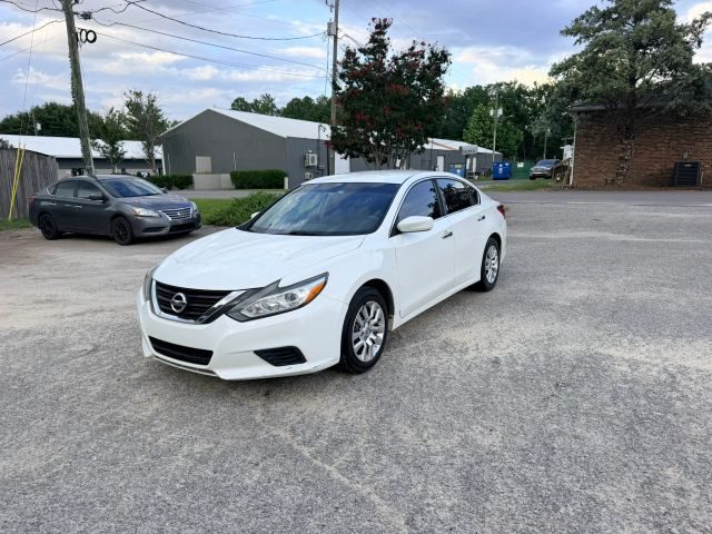 2016 Nissan Altima 2.5 S FWD photo