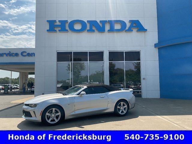 2017 Chevrolet Camaro 1LT RWD photo