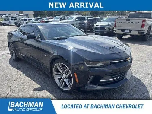 2017 Chevrolet Camaro 1LT RWD photo