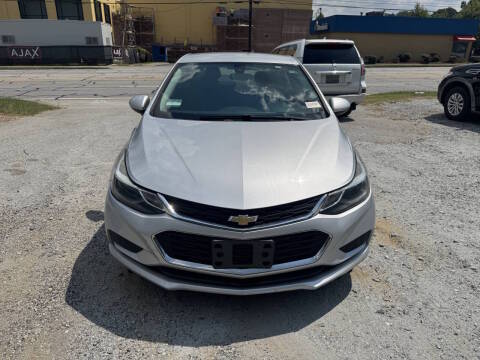 2017 Chevrolet Cruze LT FWD photo