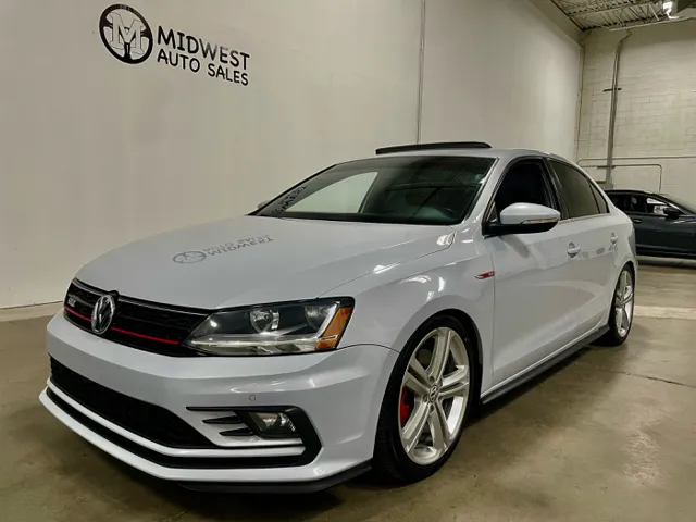 2017 Volkswagen Jetta GLI FWD photo