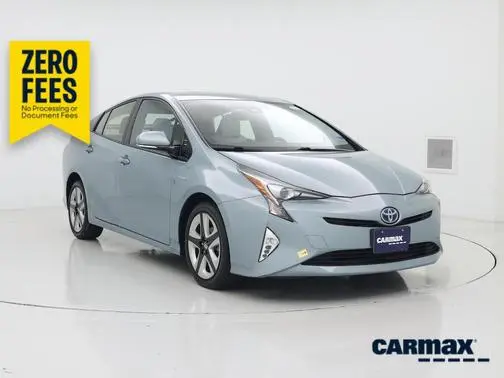 2016 Toyota Prius FWD photo