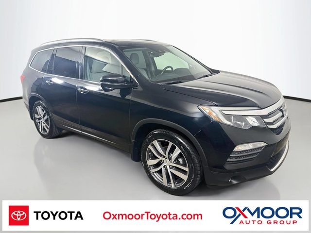 2016 Honda Pilot Touring FWD photo