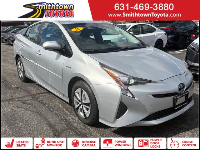 2016 Toyota Prius Four FWD photo