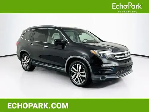 2016 Honda Pilot Touring AWD photo