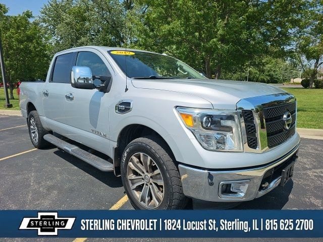 2017 Nissan Titan SL 4WD photo
