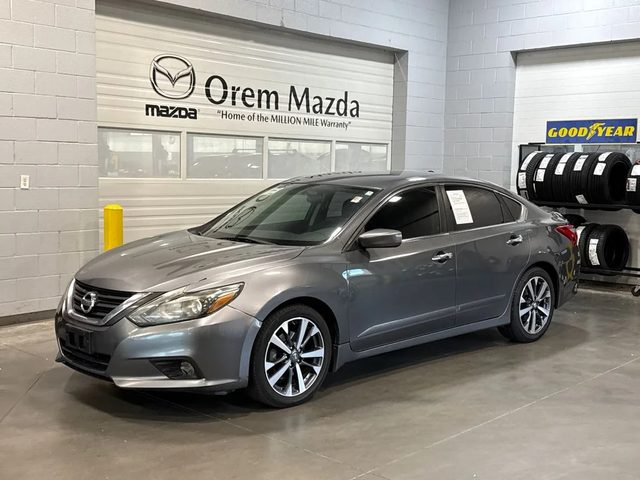 2016 Nissan Altima 2.5 SR FWD photo
