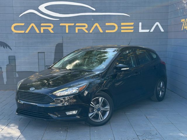 2016 Ford Focus SE FWD photo