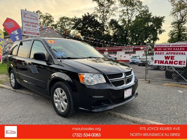 2017 Dodge Grand Caravan SE FWD photo