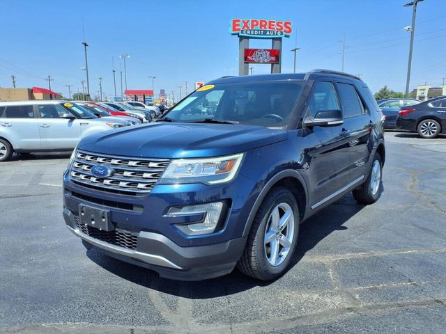 2017 Ford Explorer XLT 4WD photo