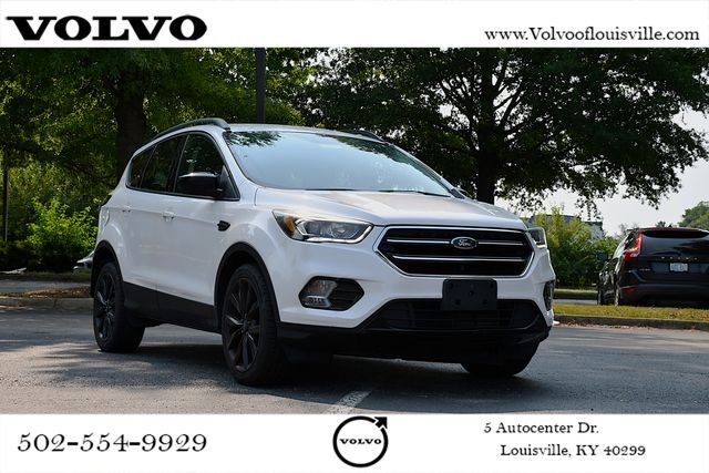 2017 Ford Escape SE FWD photo