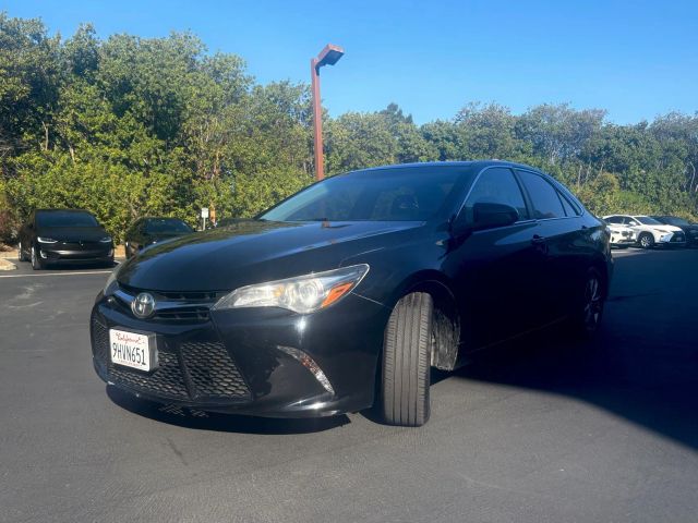 2017 Toyota Camry SE FWD photo